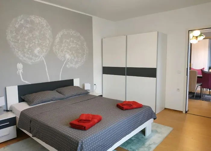 Apartmaji Sofia Διαμέρισμα *